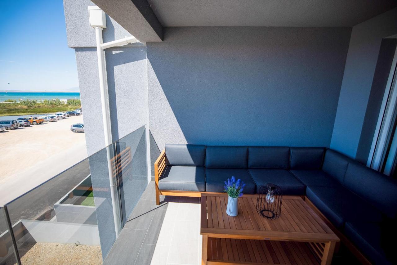 נין Beach Paradise 5 Stars Apartments מראה חיצוני תמונה