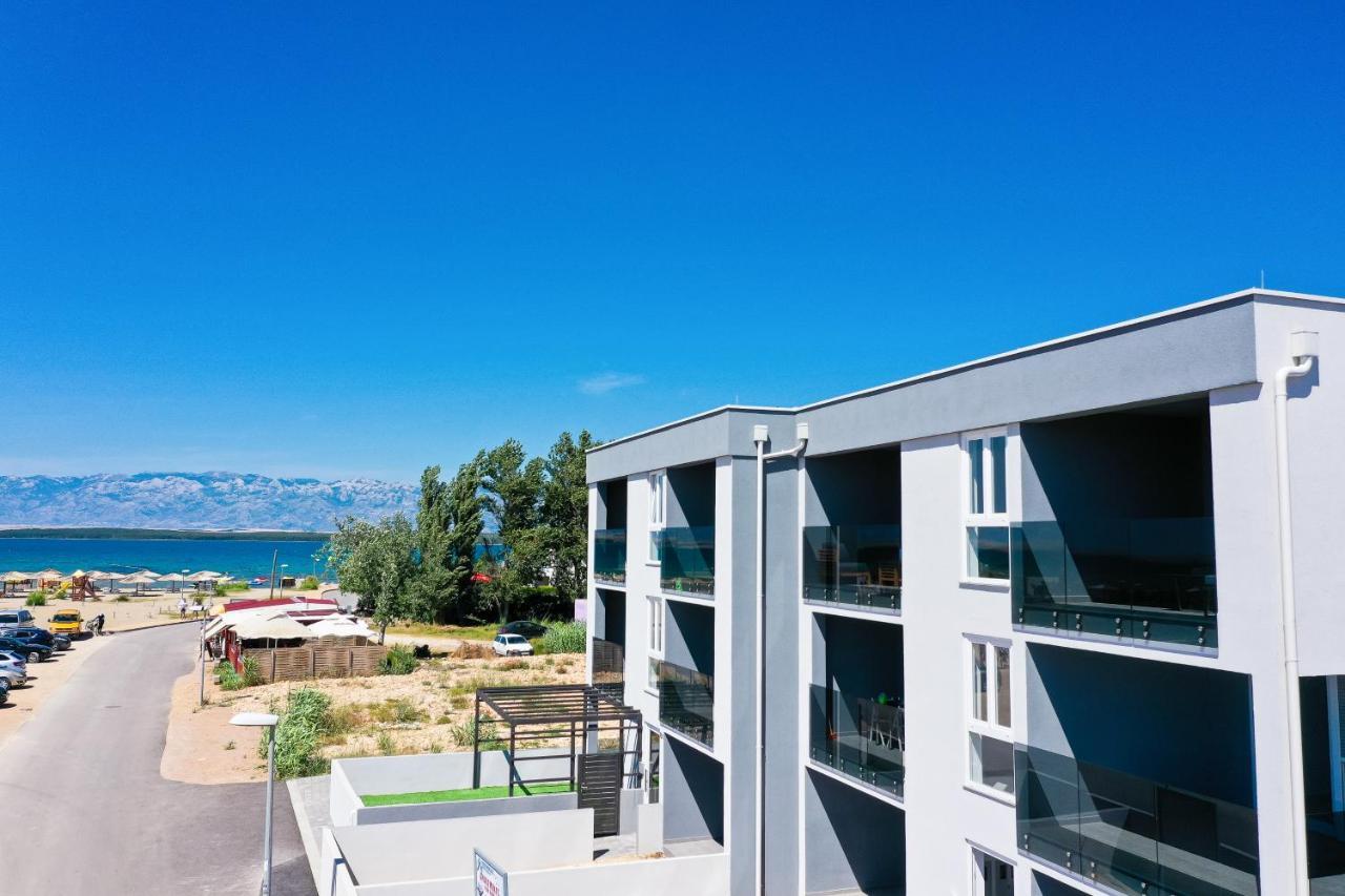 נין Beach Paradise 5 Stars Apartments מראה חיצוני תמונה